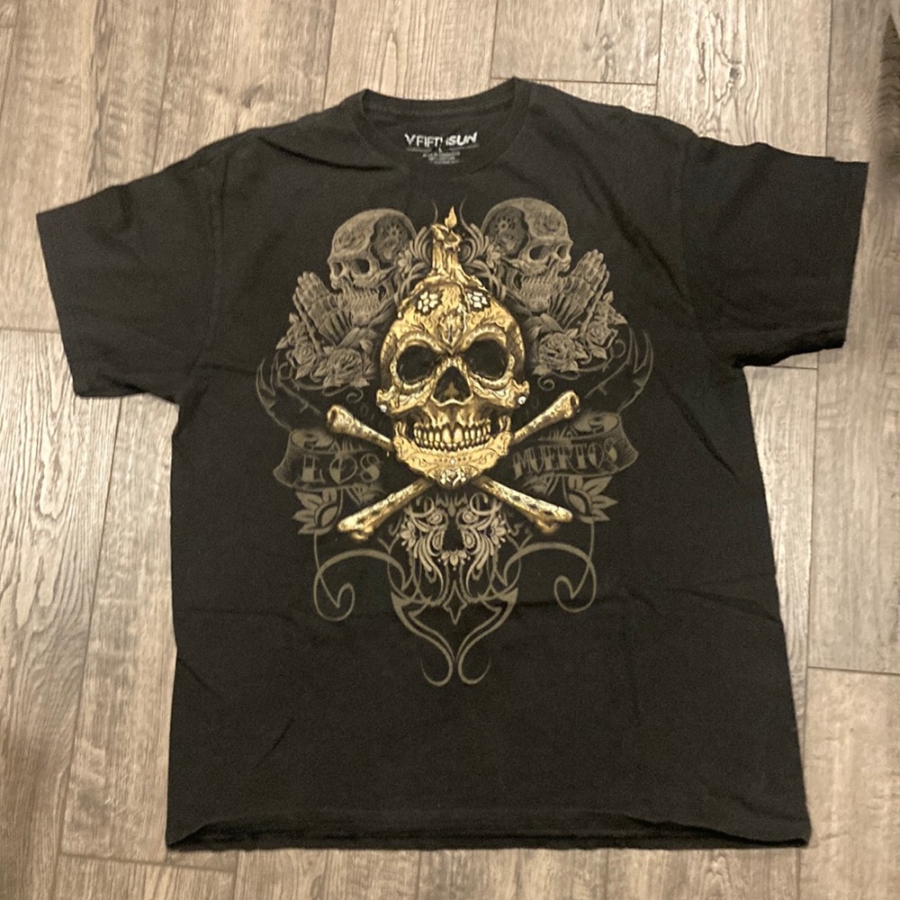 Men's day of the dead Graphic T shirt size L 100% cotton